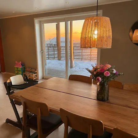 Tatil Evi Quiet Near Nature And The Center Of Leknes